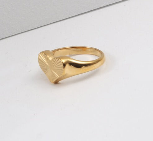 Позлатен пръстен Golden heart